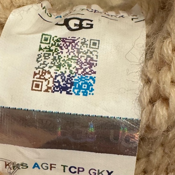 UGG Classic Mini Chunky Knit Boots NWOT - Picture 14 of 16